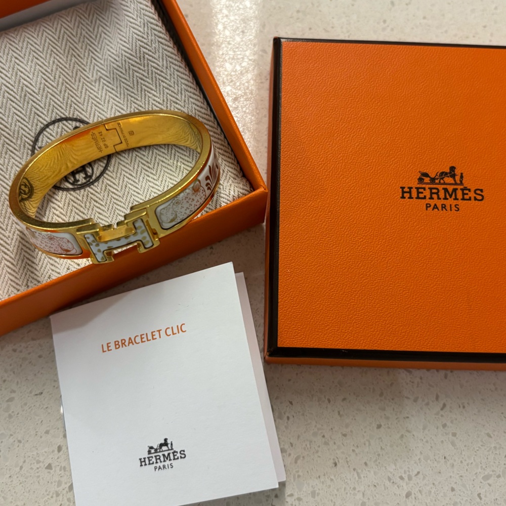 Hermès
'Clic H Les Leopards' Bangle Bracelet